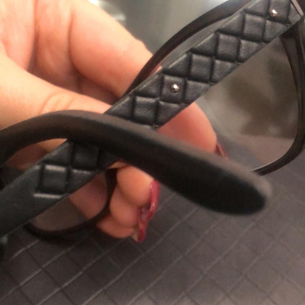 Designer glasses - Picture 2 of 3